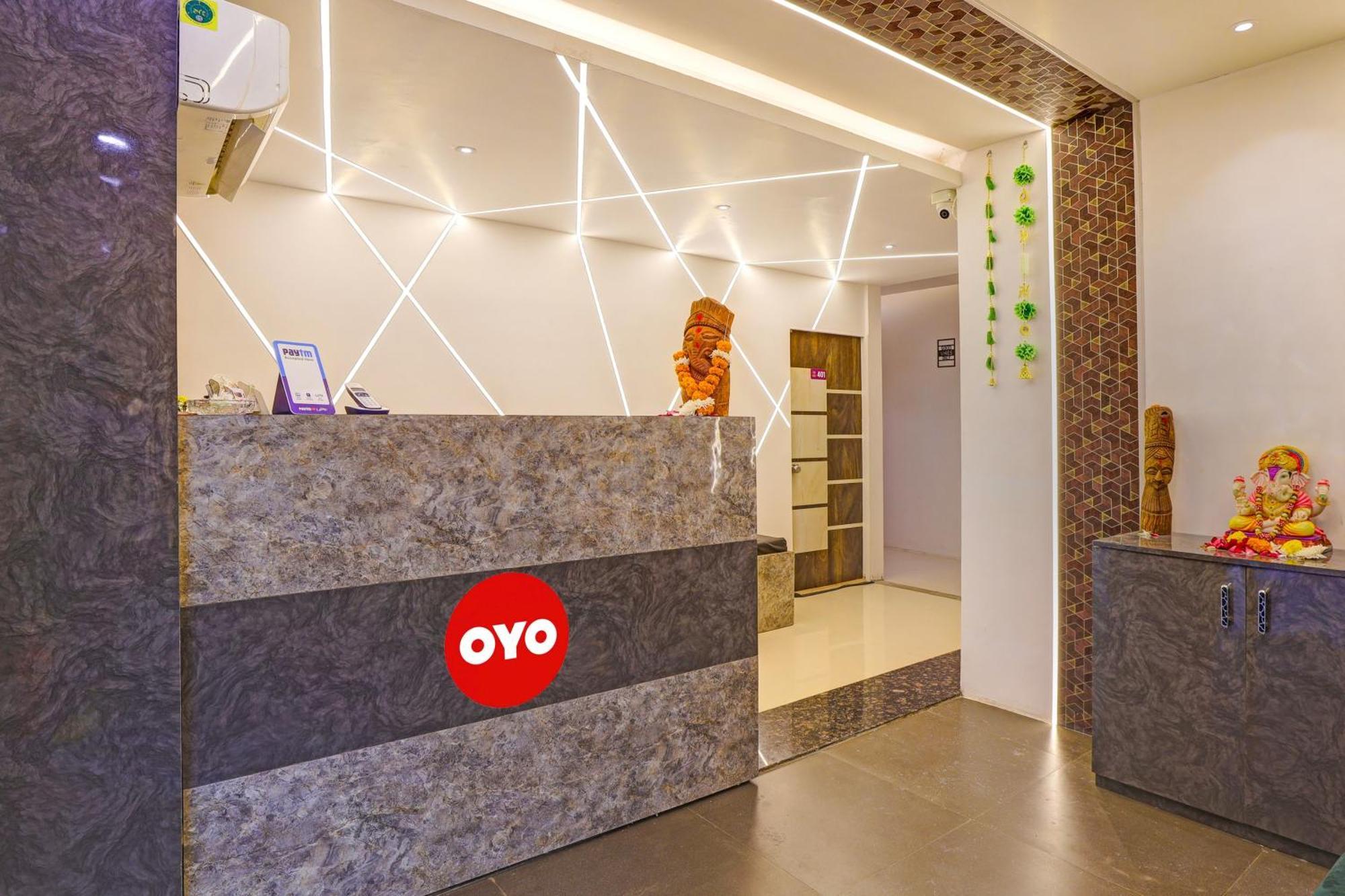 Hotel O Lotus Hotel Σουράτ Εξωτερικό φωτογραφία